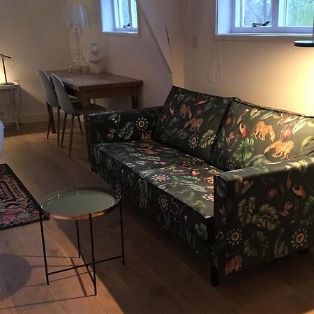 Ninet7 Bed and Breakfast Tilburg Exteriör bild